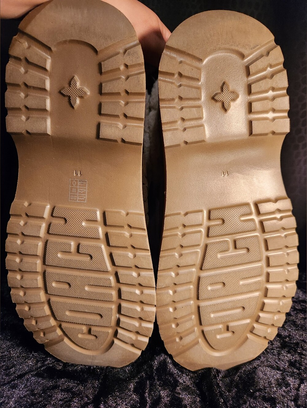Coach Cecelia Clog Platforms with shearling lining - Picture 5 of 11